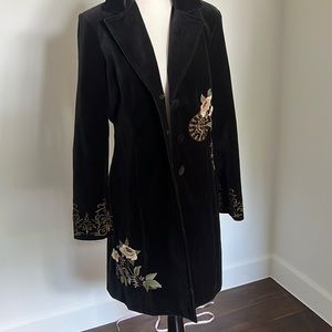 CAbi Antoinette Paris Black Velvet Embroidered Trench Coat 🍁